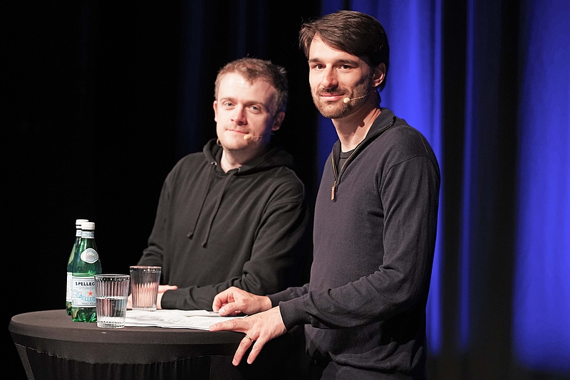 Graf und Kehl am Stehtisch