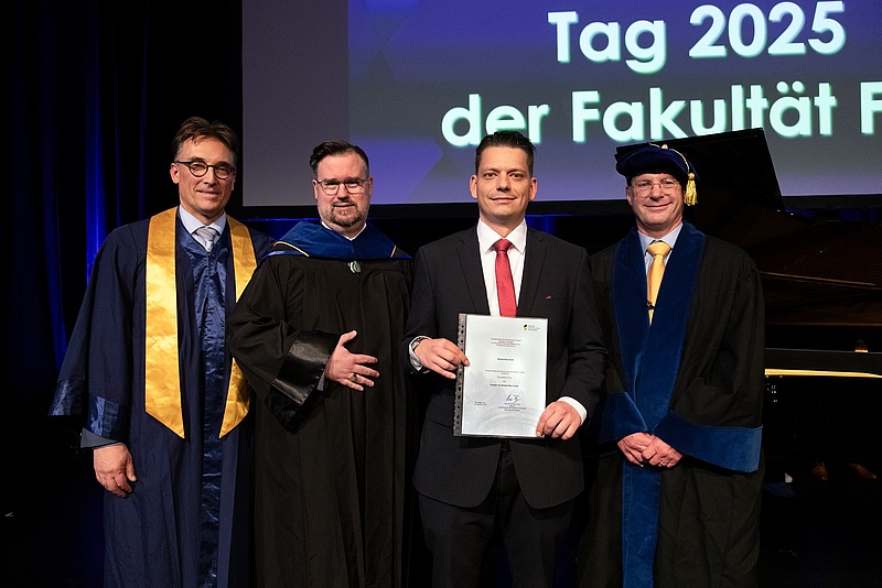 Florian Kaul bei der Übergabe des Bloss-Preises 2025