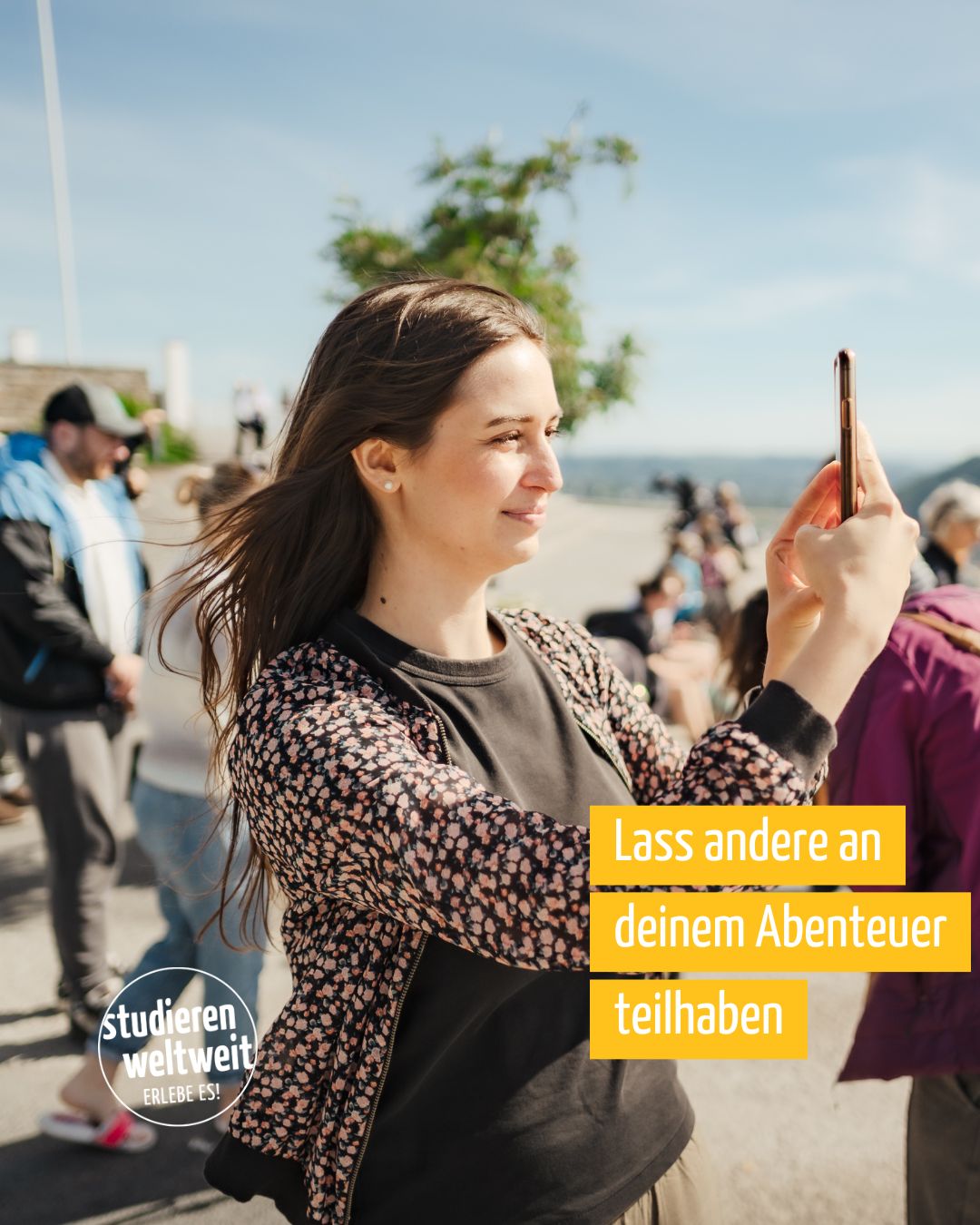 Bild mit Studentin "Lass andere an deinem Leben teilhaben"